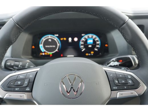 Volkswagen Crafter 35 2.0 TDI L3H2 Exclusive 35 2.0 TDI L3H2 177 PK Aut. Exclusive, LED koplampen, Adaptive cruise c... ActivLease financial lease