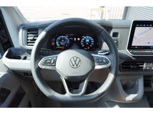 Volkswagen Crafter 35 2.0 TDI L3H2 177 PK Aut. Exclusive, LED koplampen, Adaptive cruise control, Alarm, Stuurverwar... ActivLease financial lease