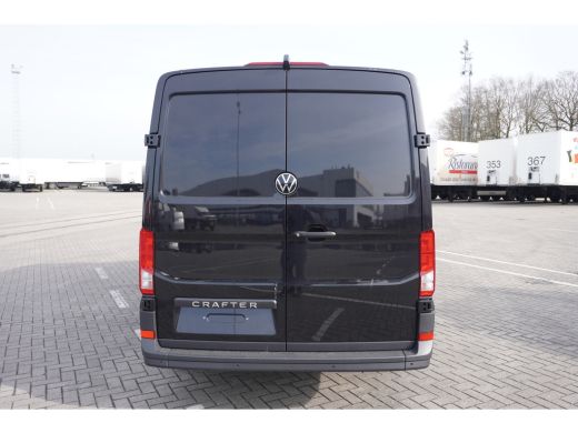 Volkswagen Crafter 35 2.0 TDI L3H2 Exclusive 35 2.0 TDI L3H2 177 PK Aut. Exclusive, LED koplampen, Adaptive cruise c... ActivLease financial lease