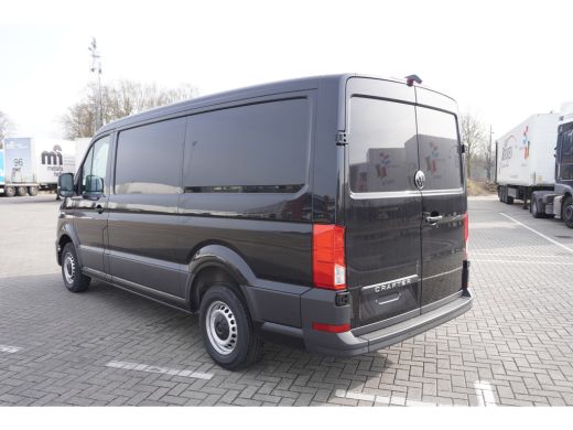 Volkswagen Crafter 35 2.0 TDI L3H2 Exclusive 35 2.0 TDI L3H2 177 PK Aut. Exclusive, LED koplampen, Adaptive cruise c... ActivLease financial lease