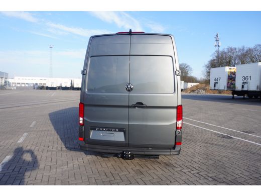 Volkswagen Crafter 35 2.0 TDI L3H3 Highline 2.0 TDI 177 PK Aut. L3H3 Highline, Climatronic, Comfort plus bijrijderss... ActivLease financial lease
