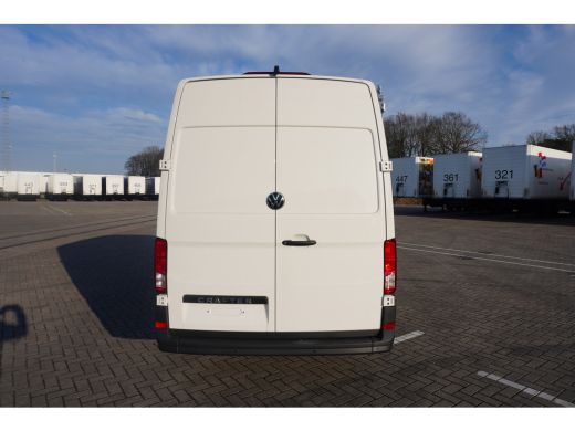 Volkswagen Crafter 35 2.0 TDI L3H3 Highline 35 2.0 TDI L3H3 177 PK Aut. Highline, App connect, Cruise control, Alarm ActivLease financial lease