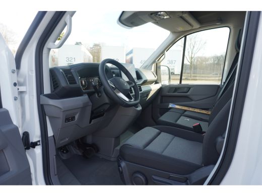 Volkswagen Crafter 35 2.0 TDI L3H3 Highline 35 2.0 TDI L3H3 177 PK Aut. Highline, App connect, Cruise control, Alarm ActivLease financial lease