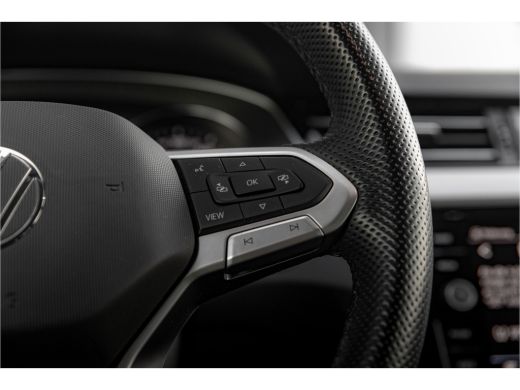 Volkswagen Passat Variant 1.4 TSI PHEV GTE Business | Zwenkbare Trekhaak | Carplay | Stoelverwarming ActivLease financial lease