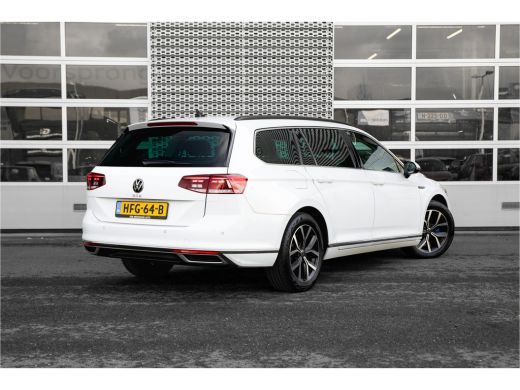 Volkswagen Passat Variant 1.4 TSI PHEV GTE Business | Zwenkbare Trekhaak | Carplay | Stoelverwarming ActivLease financial lease