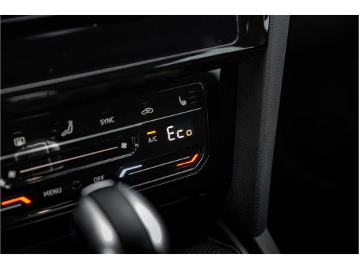 Volkswagen Passat Variant 1.4 TSI PHEV GTE Business | Zwenkbare Trekhaak | Carplay | Stoelverwarming ActivLease financial lease