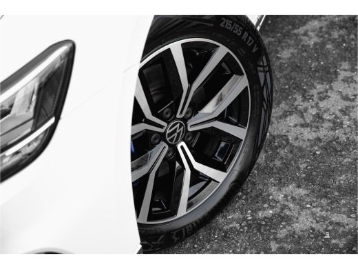 Volkswagen Passat Variant 1.4 TSI PHEV GTE Business | Zwenkbare Trekhaak | Carplay | Stoelverwarming ActivLease financial lease