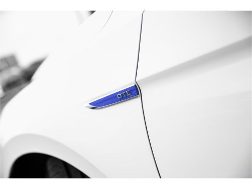 Volkswagen Passat Variant 1.4 TSI PHEV GTE Business | Zwenkbare Trekhaak | Carplay | Stoelverwarming ActivLease financial lease