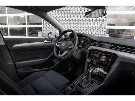 Volkswagen Passat Variant 1.4 TSI PHEV GTE Business | Zwenkbare Trekhaak | Carplay | Stoelverwarming ActivLease financial lease