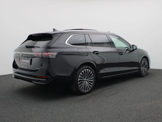 Volkswagen Passat Variant 1.5 eTSI Elegance Business 150PK DSG Pano-Schuifdak, Adaptieve Cruise Controle, Head-Up D... ActivLease financial lease