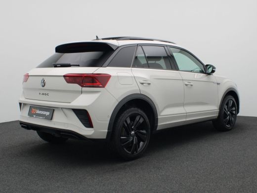 Volkswagen T-Roc 1.5 TSI R-Line Business 150PK DSG Black Style, LED-Matrix, Keyless Entry & Start, Pano-Schuifdak,... ActivLease financial lease