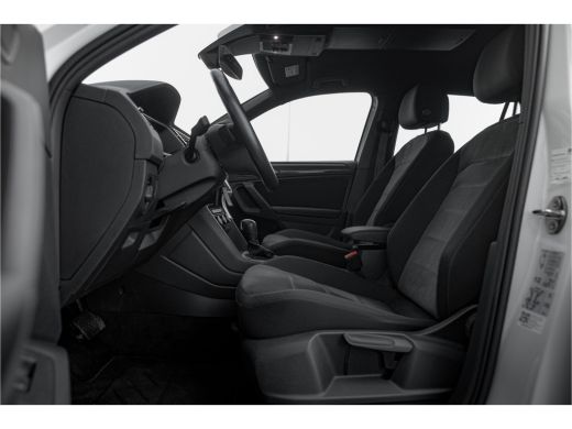 Volkswagen Tiguan 1.5 TSI ACT Highline Business R 150pk DSG | Automaat | Navigatie | Carplay ActivLease financial lease