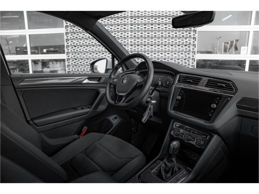 Volkswagen Tiguan 1.5 TSI ACT Highline Business R 150pk DSG | Automaat | Navigatie | Carplay ActivLease financial lease