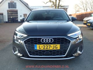 Audi A3 Limousine 30TFSI ACC/SPORTSTOEL/TREKHAAK/FULL-LED/CARPLAY