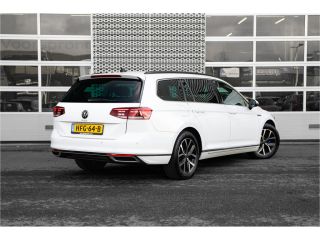 Volkswagen Passat Variant 1.4 TSI PHEV GTE Business | Zwenkbare Trekhaak | Carplay | Stoelverwarming