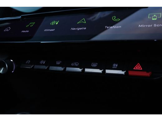 Peugeot 308 SW Peugeot 1.2 Turbo GT | AGR | Camera | Massage | Camera | Cruise Control | Navi | Carplay ActivLease financial lease