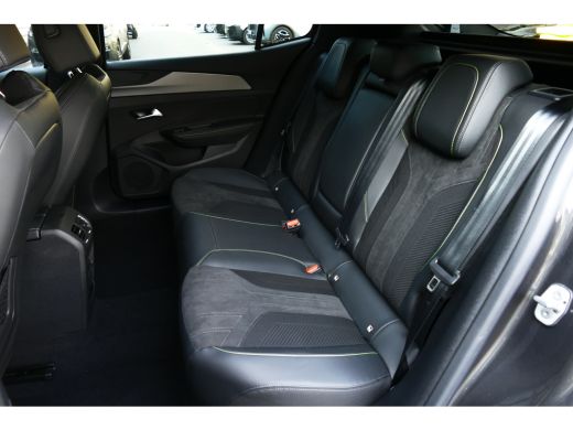 Peugeot 408 1.2 PURETECH 130PK GT AUTOMAAT / NAVI / ALCANATARA / CLIMA / PDC / 19"LMV / CAMERA / KEYLESS / FU... ActivLease financial lease