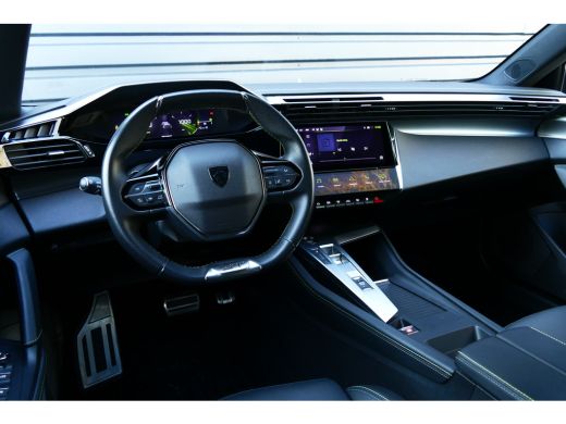 Peugeot 408 1.2 PURETECH 130PK GT AUTOMAAT / NAVI / ALCANATARA / CLIMA / PDC / 19"LMV / CAMERA / KEYLESS / FU... ActivLease financial lease