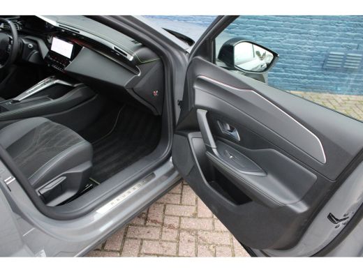 Peugeot 408 1.2 PureTech GT 130 EAT8 | Automaat | Navigatie | Camera | Full LED | Apple Carplay | ActivLease financial lease