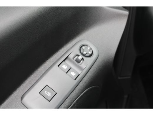 Peugeot Partner 1.5 BlueHDi 130 EAT8 S&S L1 | Automaat | Navi by app | Camera | Lichtmetaal | Nieuw | ActivLease financial lease