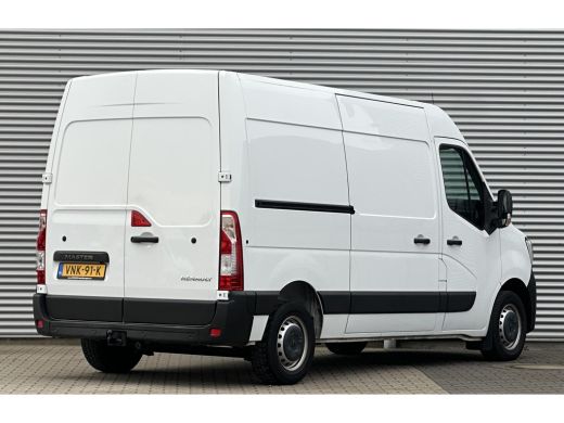 Renault Master T35 2.3 dCi 135 L2H2 Comfort Trekhaak ActivLease financial lease