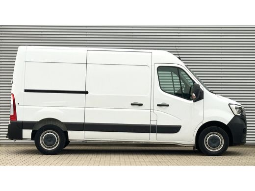Renault Master T35 2.3 dCi 135 L2H2 Comfort Trekhaak ActivLease financial lease