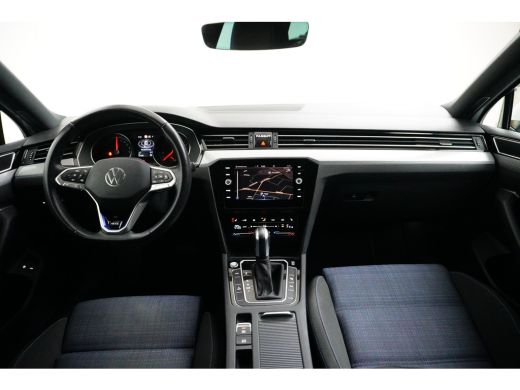 Volkswagen Passat Variant 1.4 TSI 204 pk PHEV GTE Business 6-DSG | Trekhaak elektrisch uitklapbaar | Dodehoek | ACC... ActivLease financial lease