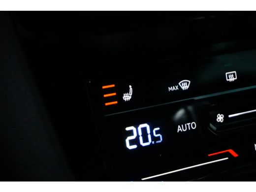 Volkswagen Passat Variant 1.4 TSI 204 pk PHEV GTE Business 6-DSG | Trekhaak elektrisch uitklapbaar | Dodehoek | ACC... ActivLease financial lease