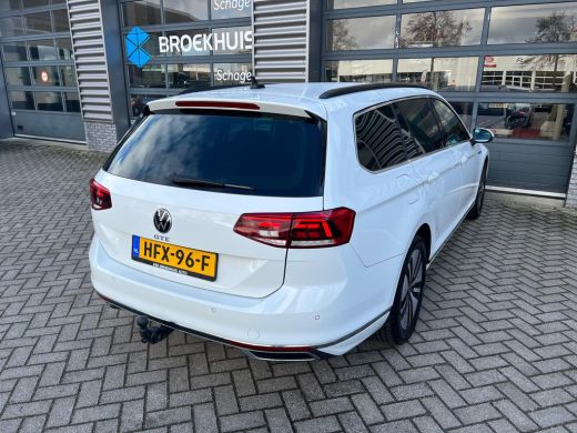 Volkswagen Passat Variant 1.4 TSI 204 pk PHEV GTE Business 6-DSG | Trekhaak elektrisch uitklapbaar | Dodehoek | ACC... ActivLease financial lease