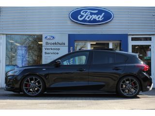 Ford Focus 1.0EB 155PK HYBRID ST-LINE X | UNIEK!! | FULL OPTION!! | NL-AUTO! | LEDER | 19" ST MAGNETITE | AD...