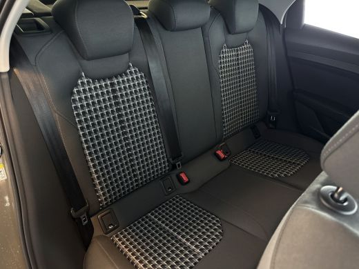 Audi A1 Sportback 25 95pk TFSI S-Line / Adaptive cruise control / Sportstoelen / Stoelverwarming / smartp... ActivLease financial lease