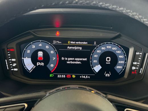 Audi A1 Sportback 25 95pk TFSI S-Line / Adaptive cruise control / Sportstoelen / Stoelverwarming / smartp... ActivLease financial lease