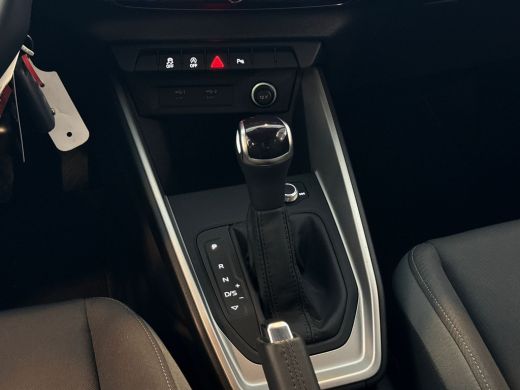 Audi A1 Sportback 25 95pk TFSI S-Line / Adaptive cruise control / Sportstoelen / Stoelverwarming / smartp... ActivLease financial lease