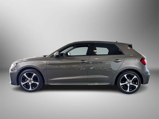 Audi A1 Sportback 25 95pk TFSI S-Line / Adaptive cruise control / Sportstoelen / Stoelverwarming / smartp... ActivLease financial lease