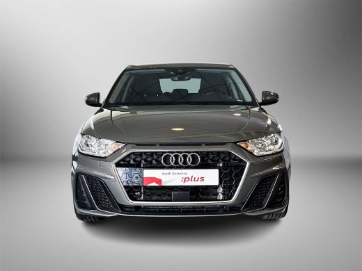 Audi A1 Sportback 25 95pk TFSI S-Line / Adaptive cruise control / Sportstoelen / Stoelverwarming / smartp... ActivLease financial lease