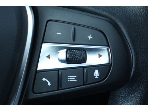 BMW 1-serie 118i Executive Edition automaat | Navi | Carplay | Clima | Led | Cruise | Komt binnenkort binnen!... ActivLease financial lease