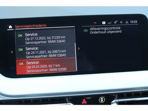 BMW 1-serie 118i Executive Edition automaat | Navi | Carplay | Clima | Led | Cruise | Komt binnenkort binnen!... ActivLease financial lease