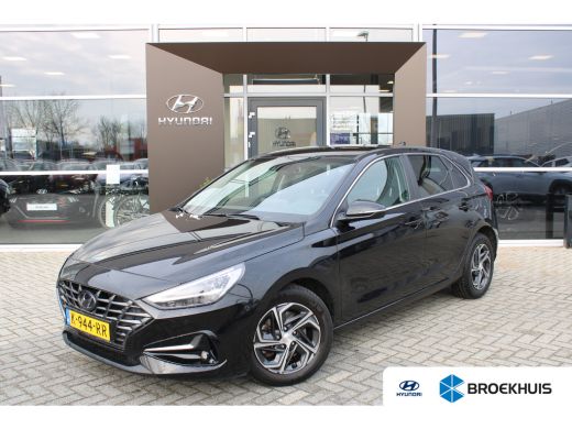 Hyundai i30 1.5 T-GDi MHEV Premium | Achteruitrijcamera | Keyless entry | Parkeersensor voor