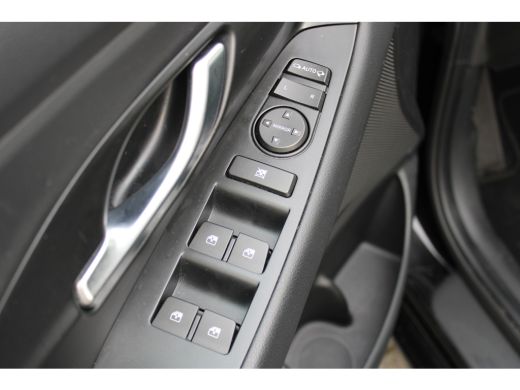 Hyundai i30 1.5 T-GDi MHEV Premium | Achteruitrijcamera | Keyless entry | Parkeersensor voor ActivLease financial lease