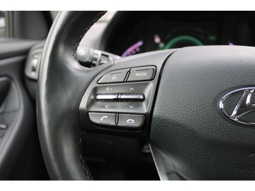 Hyundai i30 1.5 T-GDi MHEV Premium | Achteruitrijcamera | Keyless entry | Parkeersensor voor ActivLease financial lease