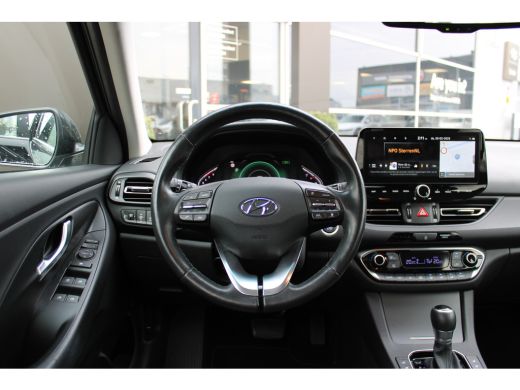 Hyundai i30 1.5 T-GDi MHEV Premium | Achteruitrijcamera | Keyless entry | Parkeersensor voor ActivLease financial lease