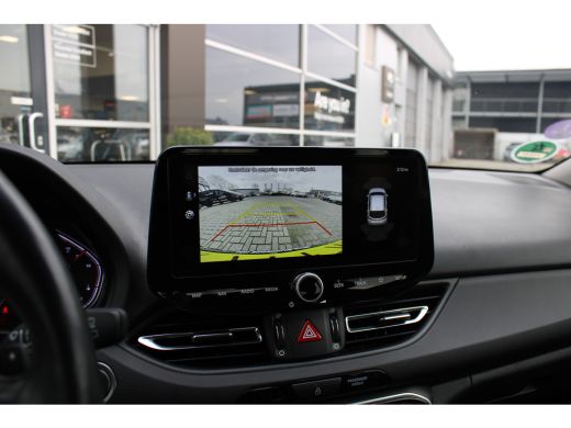 Hyundai i30 1.5 T-GDi MHEV Premium | Achteruitrijcamera | Keyless entry | Parkeersensor voor ActivLease financial lease