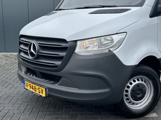 Mercedes Sprinter 314 CDI 143 PK / 3.5T / RWD / L2H2 / 1e EIGENAAR / 2.800 KG AHG / TREKHAAK ActivLease financial lease