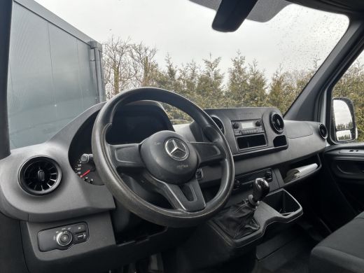 Mercedes Sprinter 314 CDI 143 PK / 3.5T / RWD / L2H2 / 1e EIGENAAR / 2.800 KG AHG / TREKHAAK ActivLease financial lease