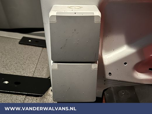 Mercedes Sprinter 316 CDI 163 pk L2H2 Euro6 Airco | 2800kg Trekhaak | Omvormer | Cruisecontrol parkeersensoren, cha... ActivLease financial lease