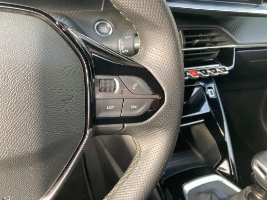 Peugeot 208 Peugeot GT PureTech 100pk Airco | Cruise | Camera | Navi | Pdc v&a | Keyless | ActivLease financial lease