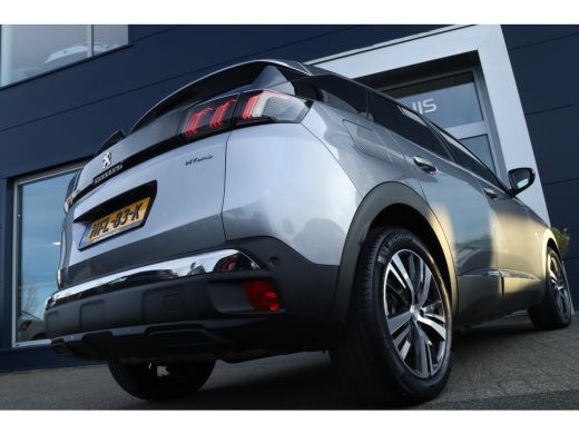Peugeot 3008 Peugeot 1.6 HYbrid 225 Allure Pack Business | ACC | Keyless | Camera | Stoelverwarming | Carplay ... ActivLease financial lease