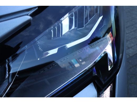 Peugeot 3008 Peugeot 1.6 HYbrid 225 Allure Pack Business | ACC | Keyless | Camera | Stoelverwarming | Carplay ... ActivLease financial lease