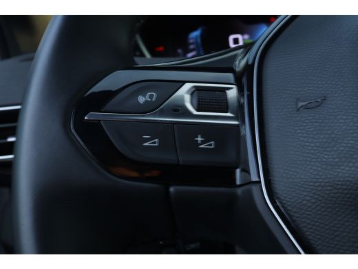 Peugeot 3008 Peugeot 1.6 HYbrid 225 Allure Pack Business | Adaptive Cruise | Stoelverwarming | Camera | Keyles... ActivLease financial lease