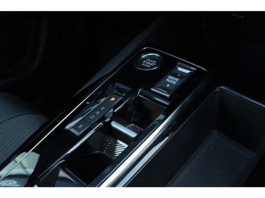 Peugeot 3008 Peugeot 1.6 HYbrid 225 Allure Pack Business | Adaptive Cruise | Stoelverwarming | Camera | Keyles... ActivLease financial lease